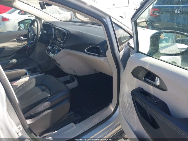 Chrysler Pacifica Touring L 2024 2C4RC1BG5RR139557 Image 5