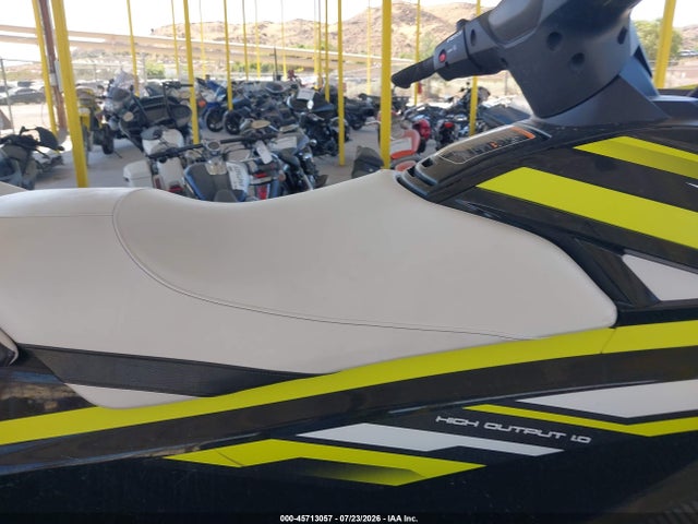 45713057 :رقم المزاد ، YAMA3845E919 vin ، 2019 Yamaha Vx Deluxe مزاد بيع