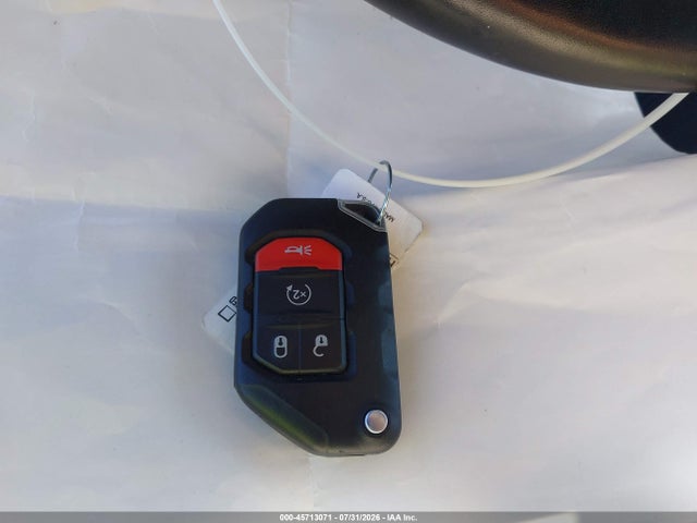 45713071 :رقم المزاد ، 1C4HJXEG6MW840673 vin ، 2021 Jeep Wrangler Unlimited Sahara 4x4 مزاد بيع