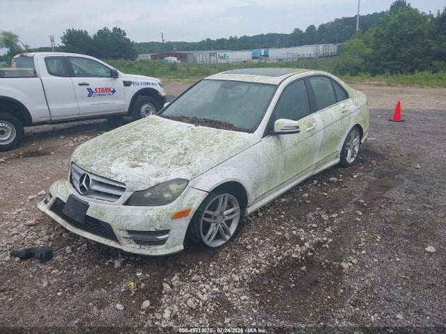 2013 Mercedes-benz C 300 Sport 4matic მანქანა იყიდება აუქციონზე, vin: WDDGF8ABXDR278035, აუქციონის ნომერი: 45713075