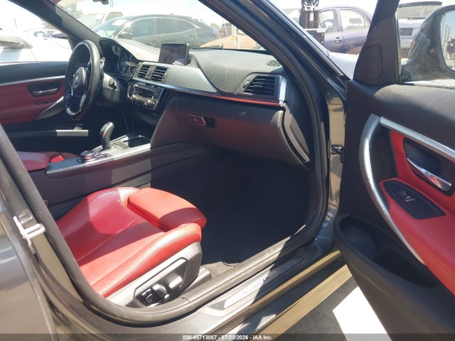 WBA8B9G52JNU98710 BMW 330I