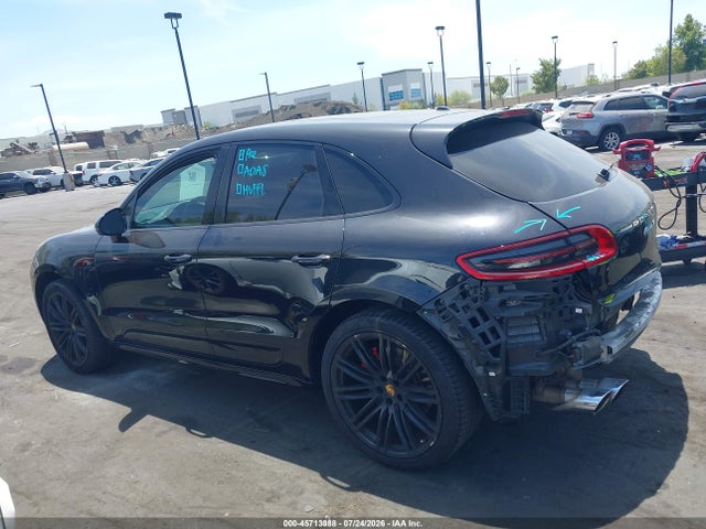 WP1AF2A57HLB62063 Porsche Macan Turbo W/performance Package