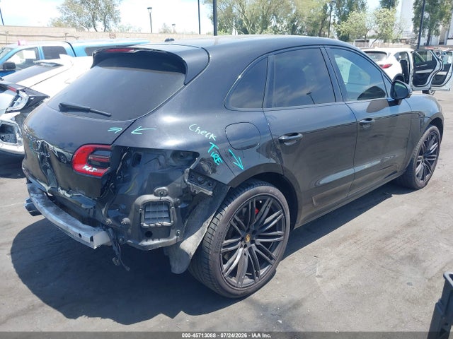 WP1AF2A57HLB62063 Porsche Macan Turbo W/performance Package