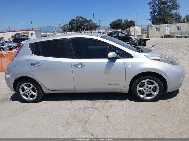 Продажа на аукционе авто 2011 Nissan Leaf Sl, vin: JN1AZ0CPXBT003835, номер лота: 45713090