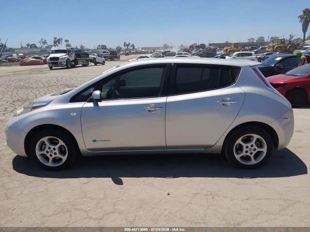 Продажа на аукционе авто 2011 Nissan Leaf Sl, vin: JN1AZ0CPXBT003835, номер лота: 45713090