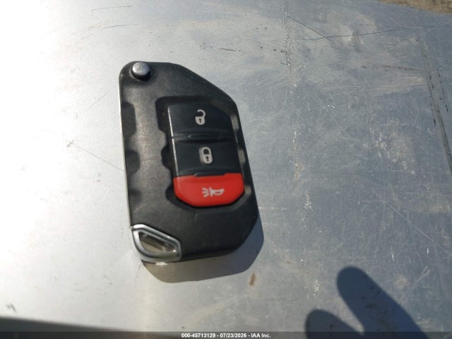 1C4HJXDN7LW225385 Jeep Wrangler Unlimited Sport S 4x4