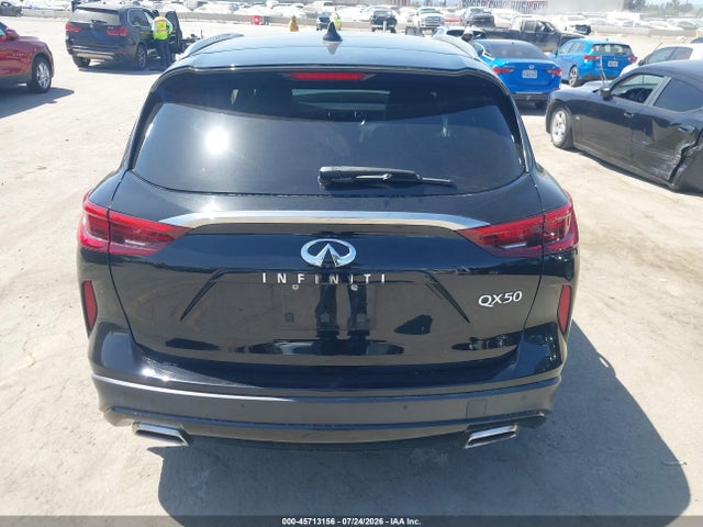45713156 :رقم المزاد ، 3PCAJ5BA4MF111520 vin ، 2021 Infiniti Qx50 Luxe مزاد بيع