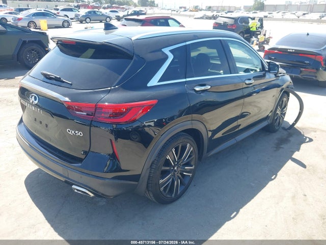 45713156 :رقم المزاد ، 3PCAJ5BA4MF111520 vin ، 2021 Infiniti Qx50 Luxe مزاد بيع
