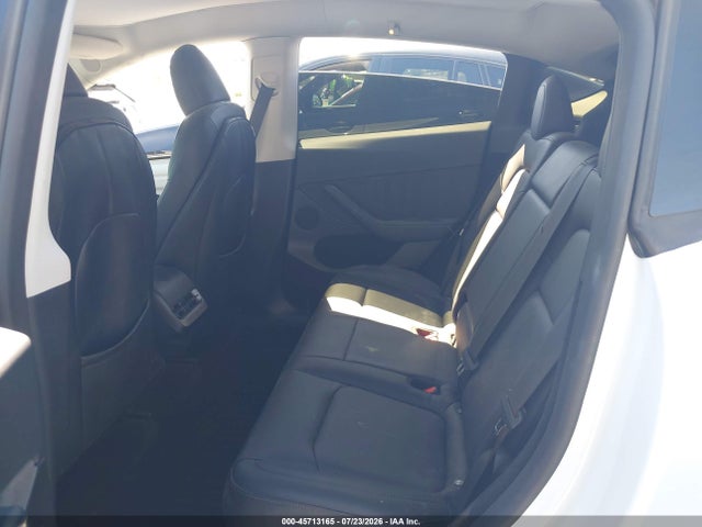 Продажа на аукционе авто 2024 Tesla Model Y Long Range Single Motor Rear-wheel Drive/rwd, vin: 7SAYGDED5RF105281, номер лота: 45713165