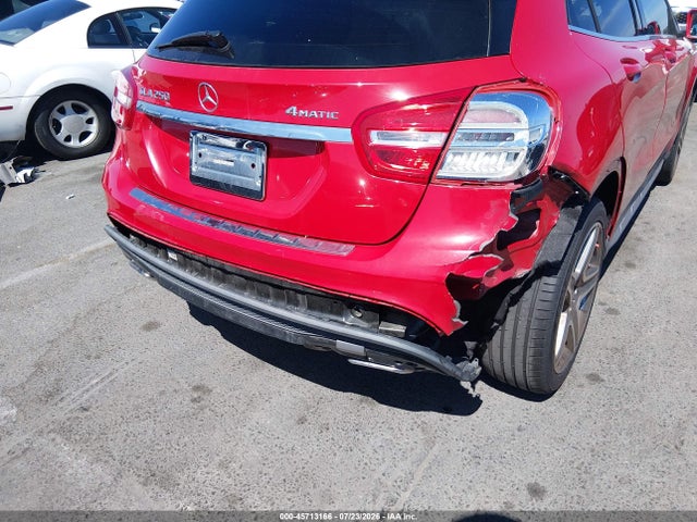 WDCTG4GB5FJ051272 Mercedes-Benz Gla 250 4matic