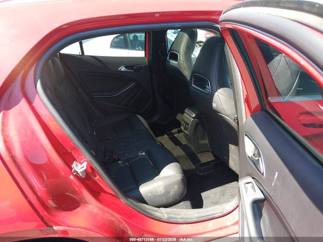 WDCTG4GB5FJ051272 Mercedes-Benz Gla 250 4matic