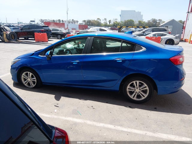1G1BE5SM2J7180851 Chevrolet Cruze Lt Auto