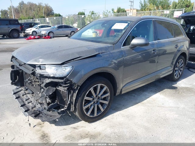 Продажа на аукционе авто 2017 Audi Q7 3.0t Premium, vin: WA1LAAF78HD056447, номер лота: 45713178