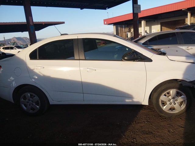 Chevrolet Sonic Ls Auto 2015 1G1JA5SH8F4136131 Image 14