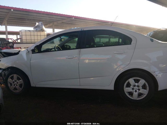 Chevrolet Sonic Ls Auto 2015 1G1JA5SH8F4136131 Image 15