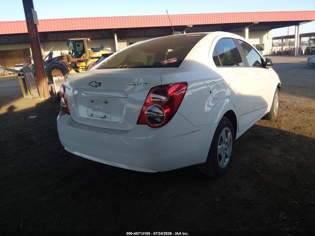 Chevrolet Sonic Ls Auto 2015 1G1JA5SH8F4136131 Image 4