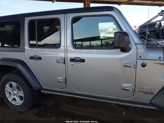 1C4HJXDNXKW617999 Jeep Wrangler Unlimited Sport S 4x4