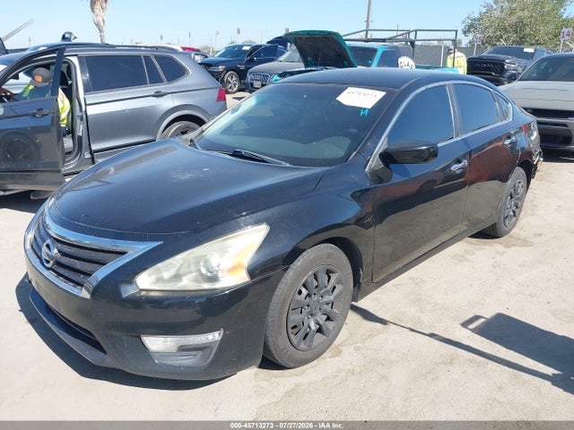 Nissan Altima 2.5 S 2014 1N4AL3AP1EC155869 Image 2
