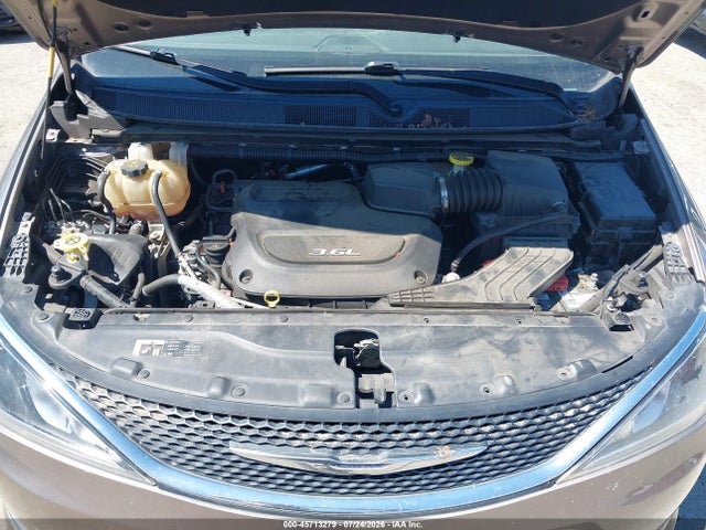 Chrysler Pacifica Touring-l 2017 2C4RC1BGXHR720003 Image 10