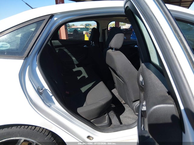 1FADP3F22FL382603 Ford FOCUS SE