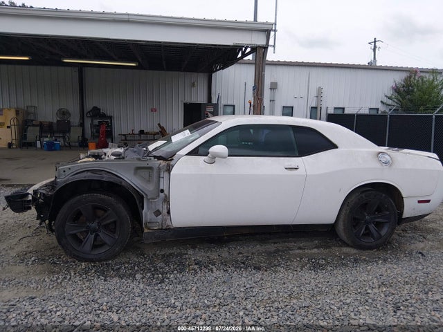 45713298 :رقم المزاد ، 2B3CJ4DG0BH596915 vin ، 2011 Dodge Challenger مزاد بيع