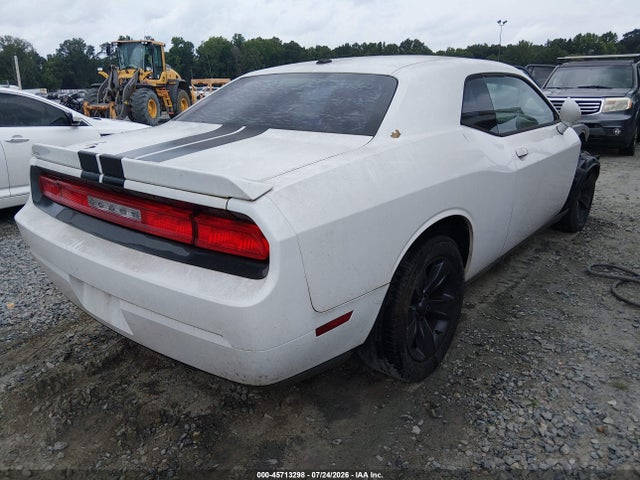 45713298 :رقم المزاد ، 2B3CJ4DG0BH596915 vin ، 2011 Dodge Challenger مزاد بيع