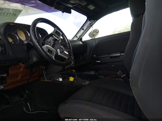 45713298 :رقم المزاد ، 2B3CJ4DG0BH596915 vin ، 2011 Dodge Challenger مزاد بيع