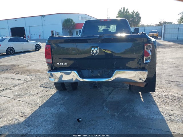 45713314 :رقم المزاد ، 3C63RRGL5HG528607 vin ، 2017 Ram 3500 Tradesman  4x4 8' Box مزاد بيع