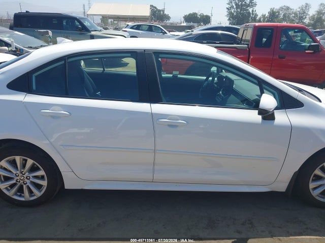 5YFB4MDE6SP303755 Toyota COROLLA LE