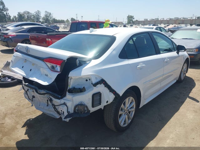 5YFB4MDE6SP303755 Toyota COROLLA LE