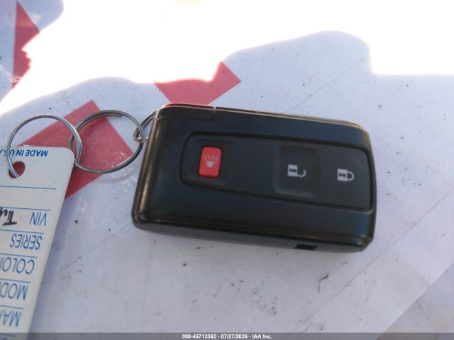 2006 Toyota Prius მანქანა იყიდება აუქციონზე, vin: JTDKB20U867062926, აუქციონის ნომერი: 45713362