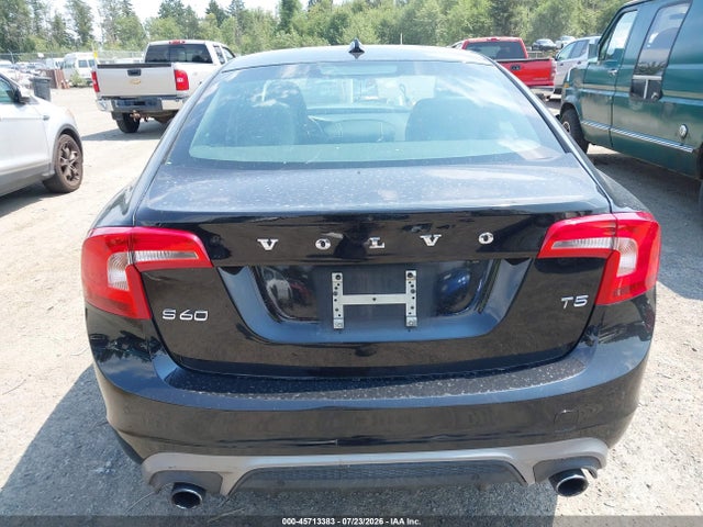 Volvo S60 T5 Dynamic 2018 YV126MFL3J2452203 Image 17
