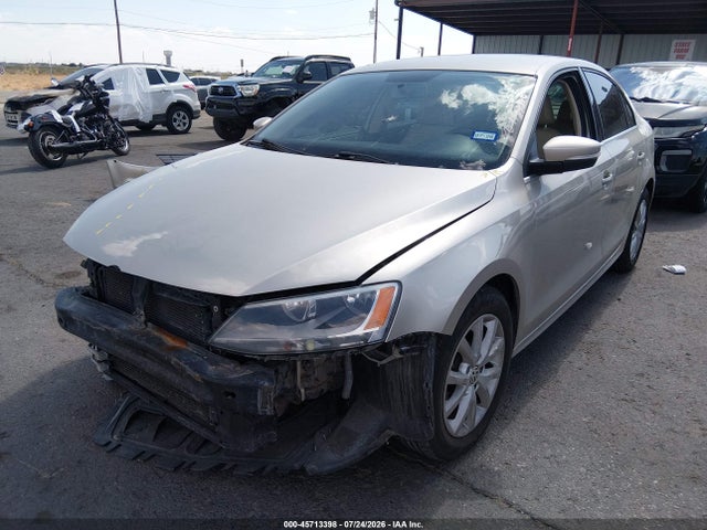 2014 Volkswagen Jetta 1.8t Se მანქანა იყიდება აუქციონზე, vin: 3VWD07AJ2EM286596, აუქციონის ნომერი: 45713398