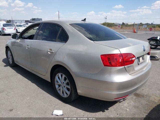 2014 Volkswagen Jetta 1.8t Se მანქანა იყიდება აუქციონზე, vin: 3VWD07AJ2EM286596, აუქციონის ნომერი: 45713398