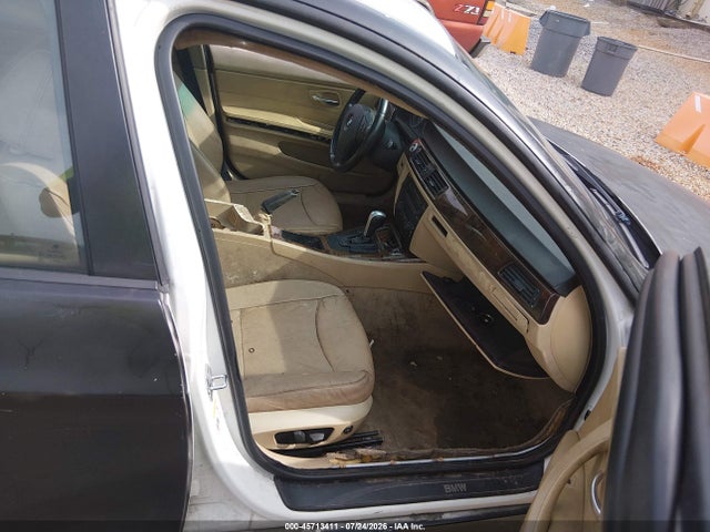 2006 Bmw 325i მანქანა იყიდება აუქციონზე, vin: WBAVB175X6NK39054, აუქციონის ნომერი: 45713411
