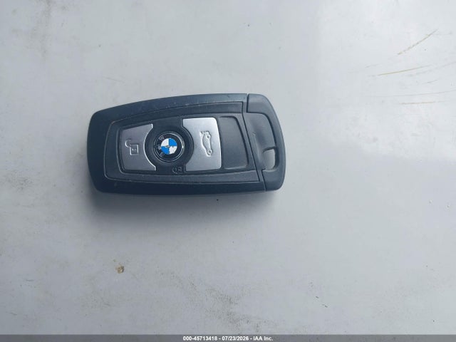 2014 Bmw 320i მანქანა იყიდება აუქციონზე, vin: WBA3B1C56EP680230, აუქციონის ნომერი: 45713418