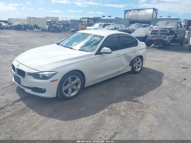2014 Bmw 320i მანქანა იყიდება აუქციონზე, vin: WBA3B1C56EP680230, აუქციონის ნომერი: 45713418