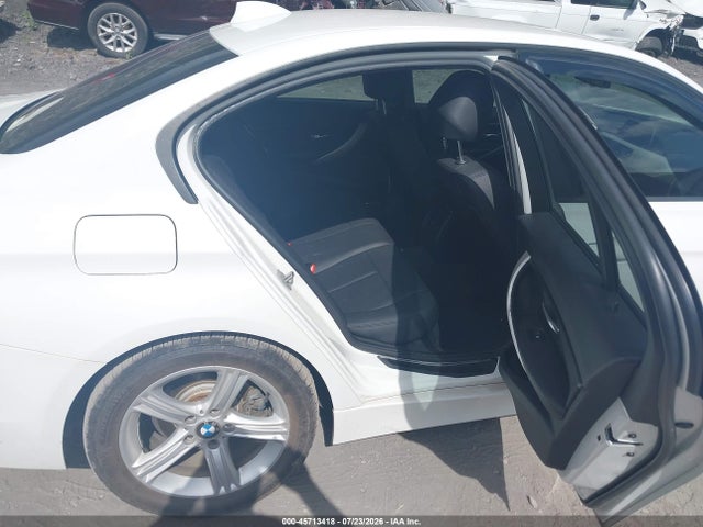 2014 Bmw 320i მანქანა იყიდება აუქციონზე, vin: WBA3B1C56EP680230, აუქციონის ნომერი: 45713418