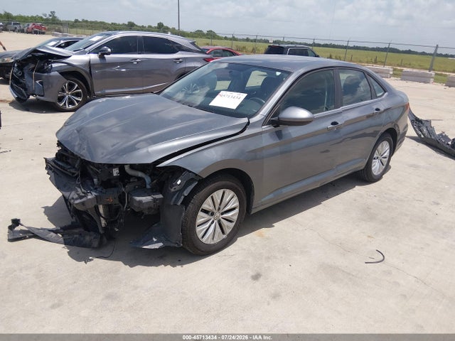 3VWC57BUXKM040557 Volkswagen Jetta 1.4t R-line/1.4t S/1.4t Se