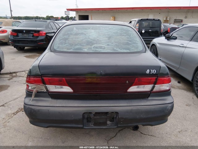 Продажа на аукционе авто 1999 Infiniti I30 Limited/standard/touring, vin: JNKCA21A8XT758902, номер лота: 45713459