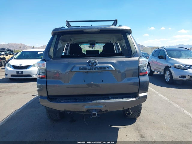 Toyota 4RUNNER SR5 2019 JTEBU5JR0K5703901 Image 16