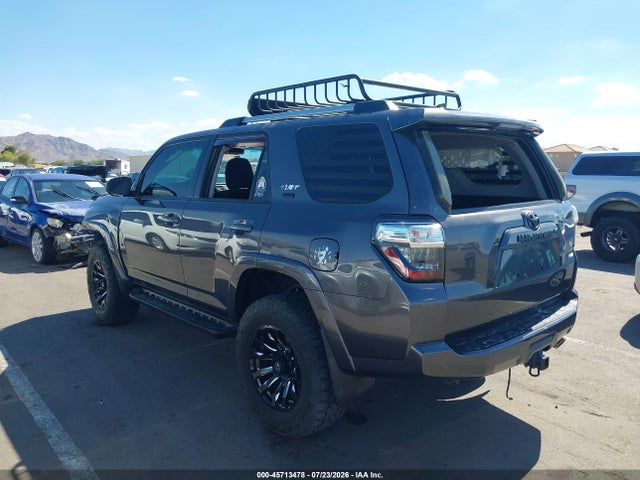 Toyota 4RUNNER SR5 2019 JTEBU5JR0K5703901 Image 3