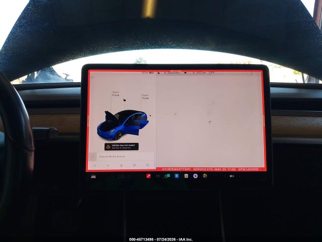 45713498 :رقم المزاد ، 5YJ3E1EA5JF173411 vin ، 2018 Tesla Model 3 Long Range/mid Range مزاد بيع