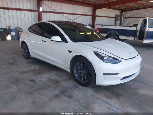 45713511 :رقم المزاد ، 5YJ3E1EA0MF923222 vin ، 2021 Tesla Model 3 Standard Range Plus Rear-wheel Drive مزاد بيع