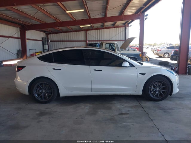 Продажа на аукционе авто 2021 Tesla Model 3 Standard Range Plus Rear-wheel Drive, vin: 5YJ3E1EA0MF923222, номер лота: 45713511