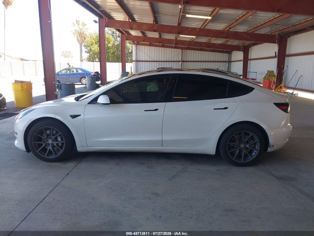 Продажа на аукционе авто 2021 Tesla Model 3 Standard Range Plus Rear-wheel Drive, vin: 5YJ3E1EA0MF923222, номер лота: 45713511