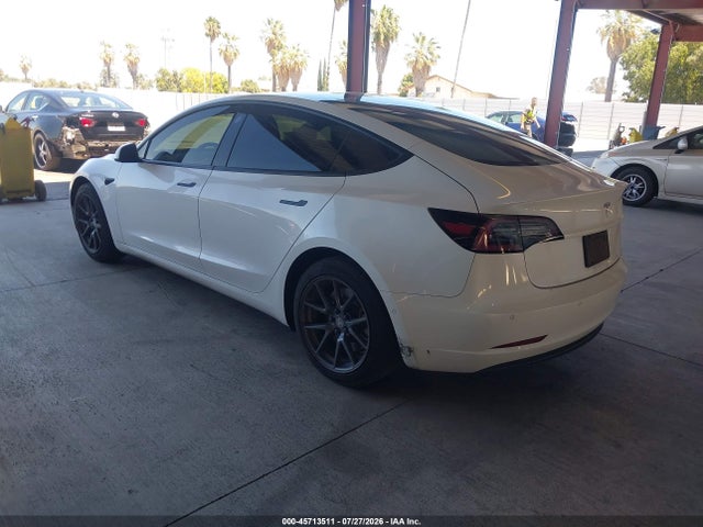 Продажа на аукционе авто 2021 Tesla Model 3 Standard Range Plus Rear-wheel Drive, vin: 5YJ3E1EA0MF923222, номер лота: 45713511