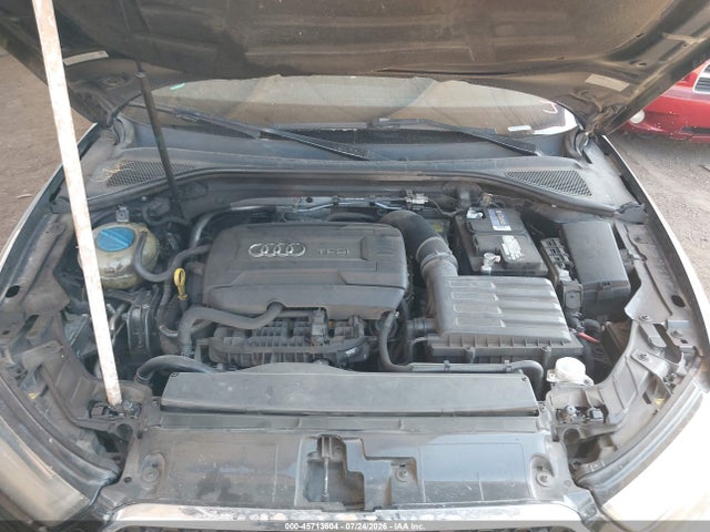 45713604 :رقم المزاد ، WAUBFGFF1F1109742 vin ، 2015 Audi A3 2.0t Premium مزاد بيع
