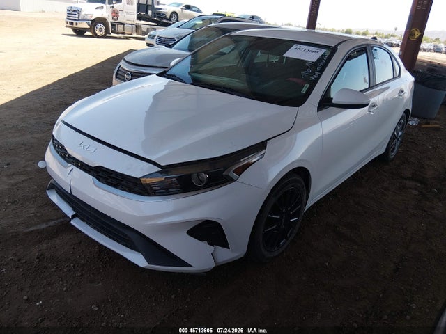 KIA Forte Lxs 2022 3KPF24AD8NE425350 Image 2