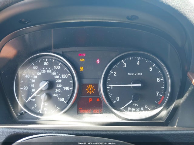 45713608 :رقم المزاد ، WBAVM1C54FV318199 vin ، 2015 Bmw X1 Sdrive28i مزاد بيع